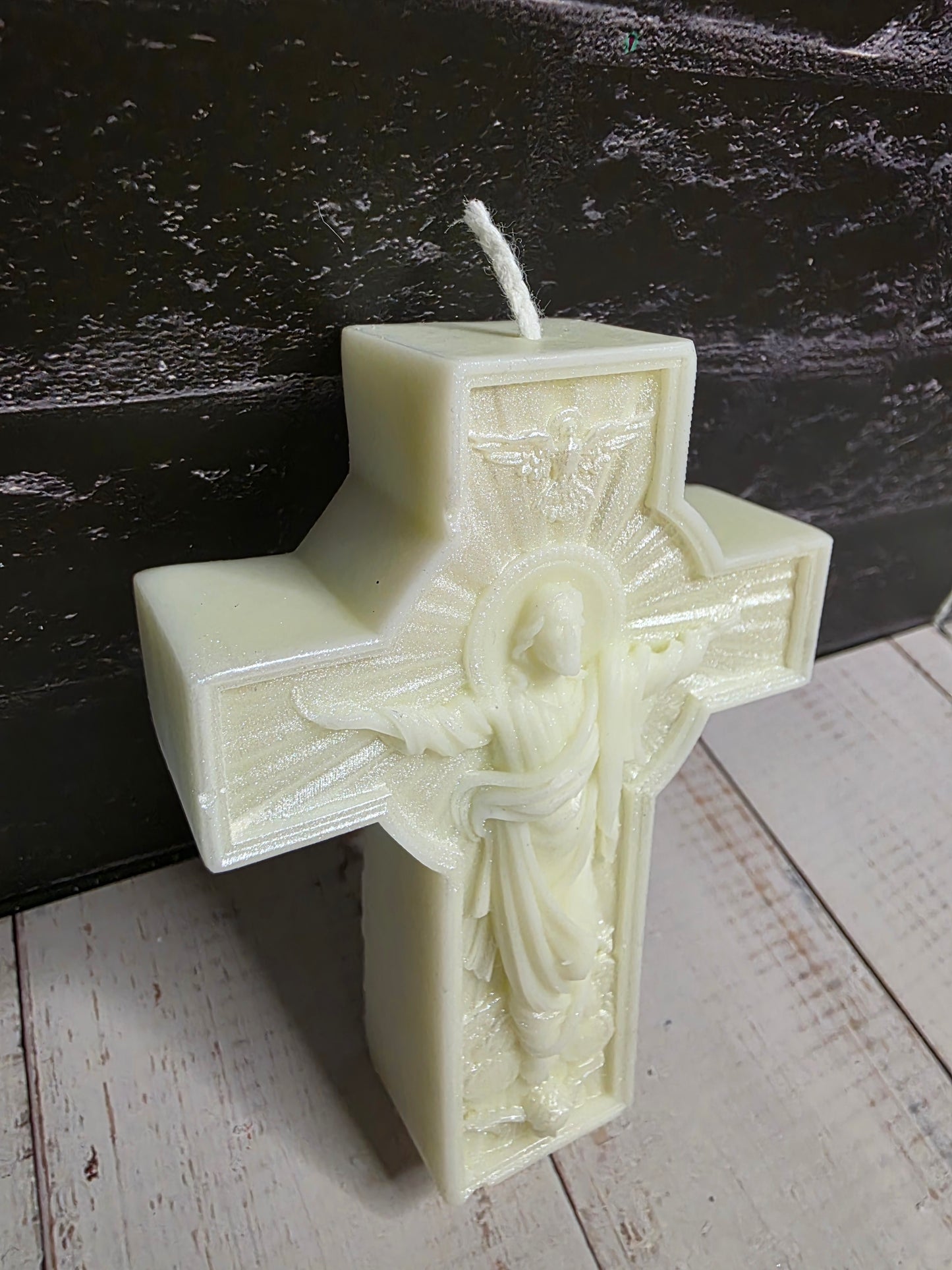 Cross Kerze – spirituelle Deko mit Bedeutung“ „Sacred Cross“